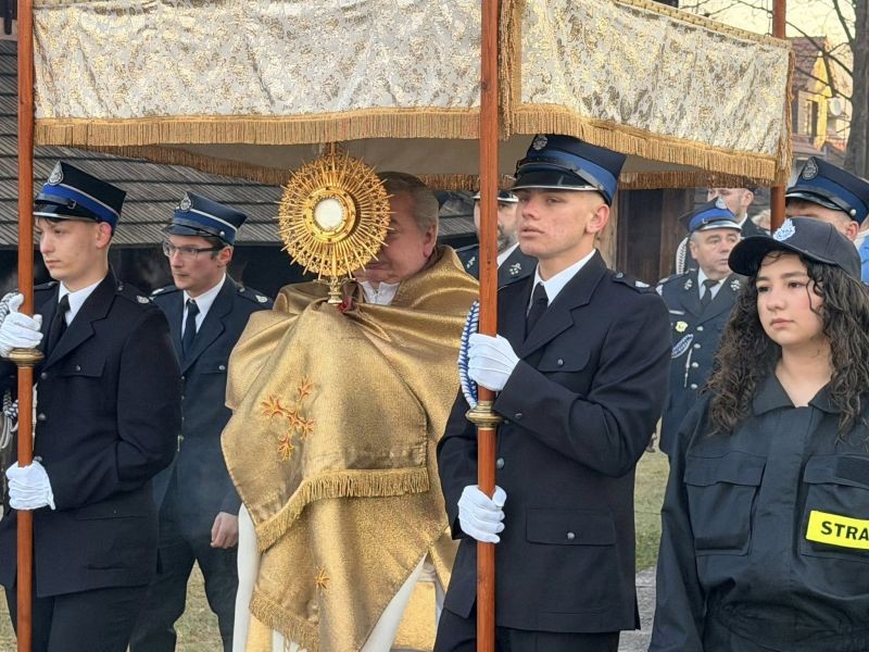 662610906_2926931524305540_6167444713288529797_n